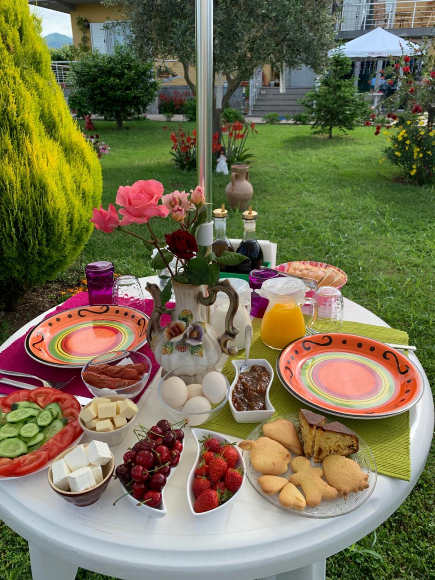 Hotel Villa Linda شكودر المظهر الخارجي الصورة