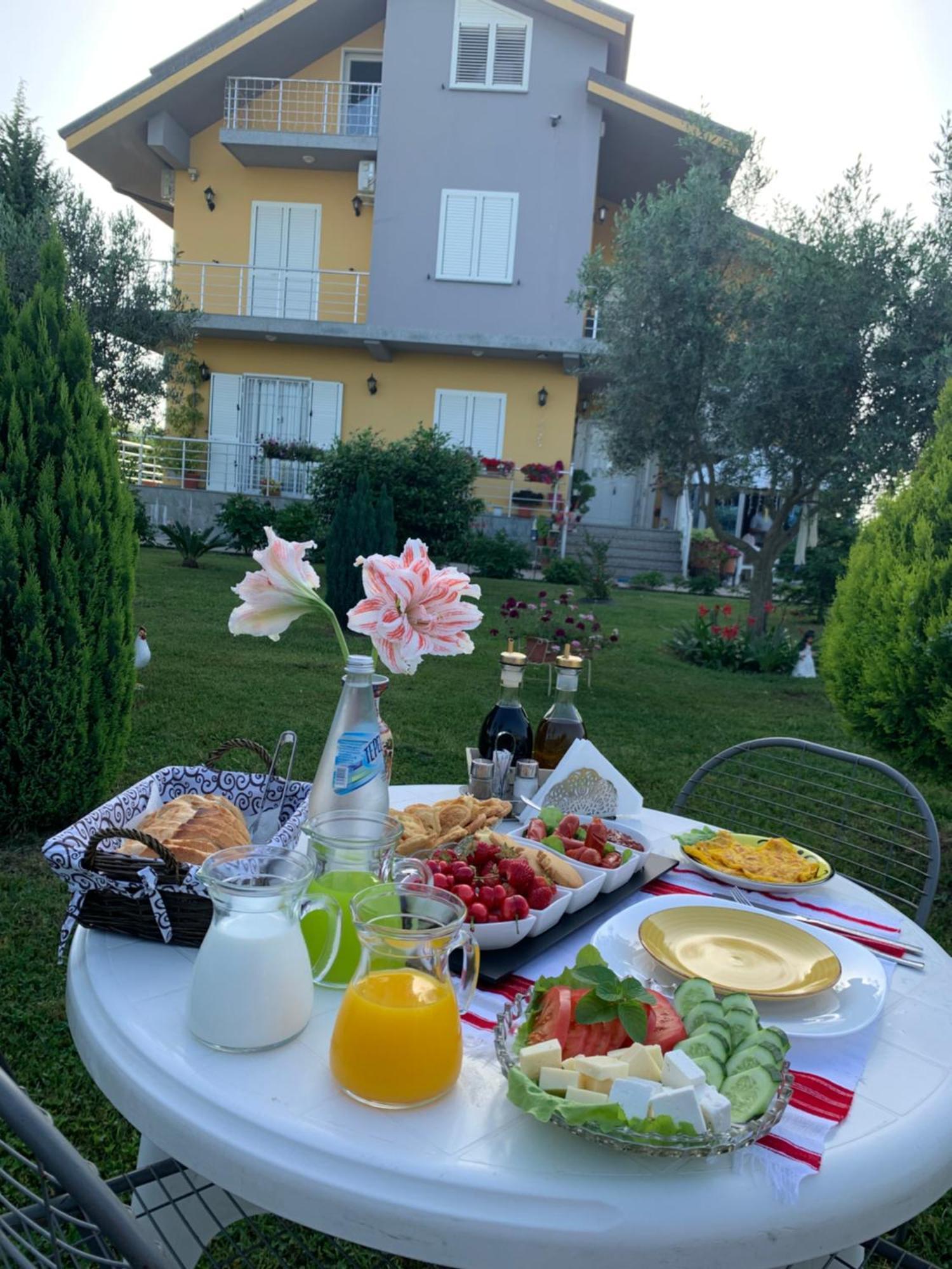 Hotel Villa Linda شكودر المظهر الخارجي الصورة
